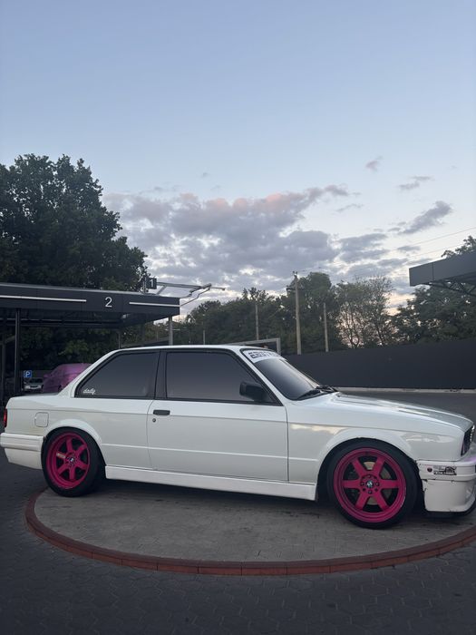 Продам bmw e30 m50b25
