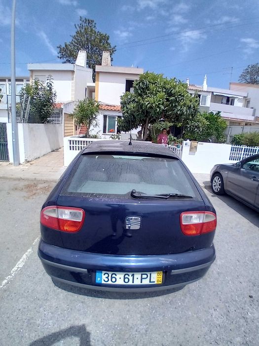 Vendo seat leon ,azul , 5 portas, inspecção até 2027