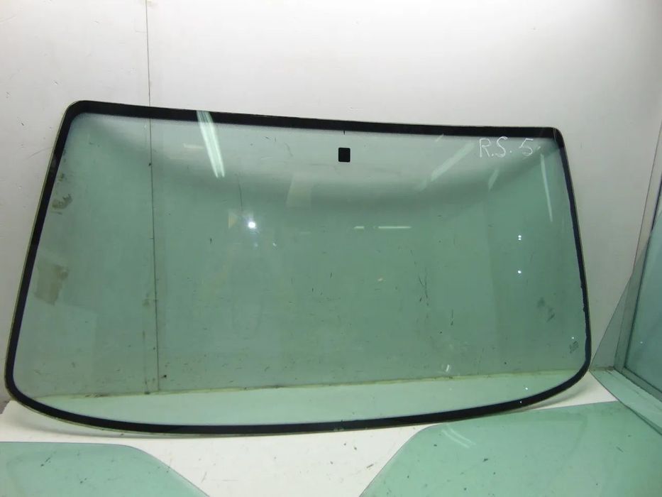 Renault Super 5 para-brisas verde usado em bom estado