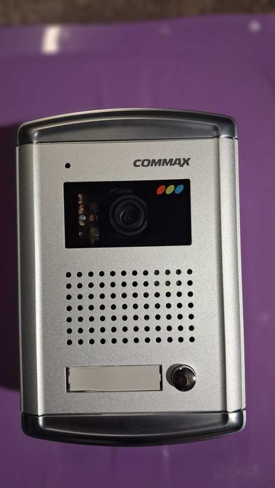 panel zewnętrzny (bramofon) wideodomofonu Commax DRC-4CANS.