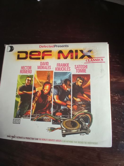Triple CD Def Mix, €564551049703683120
