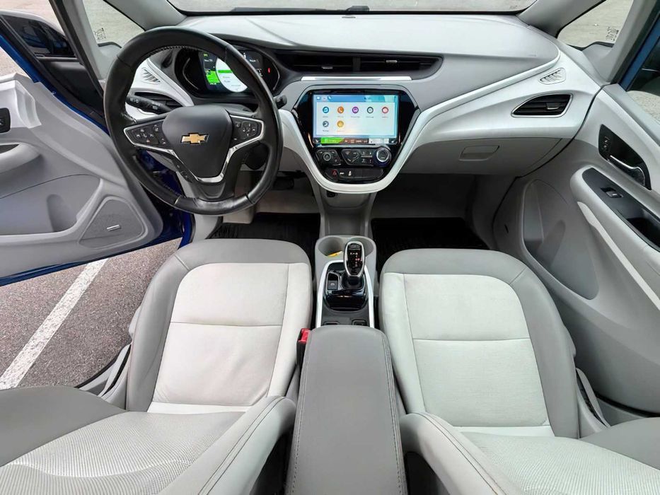 Chevrolet Bolt EV      2020