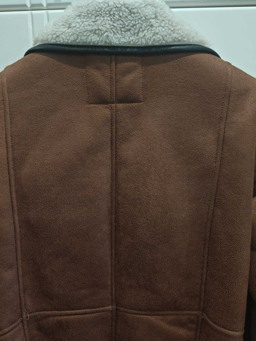 Casaco de Pele Sintética com forro de lã de ovelha