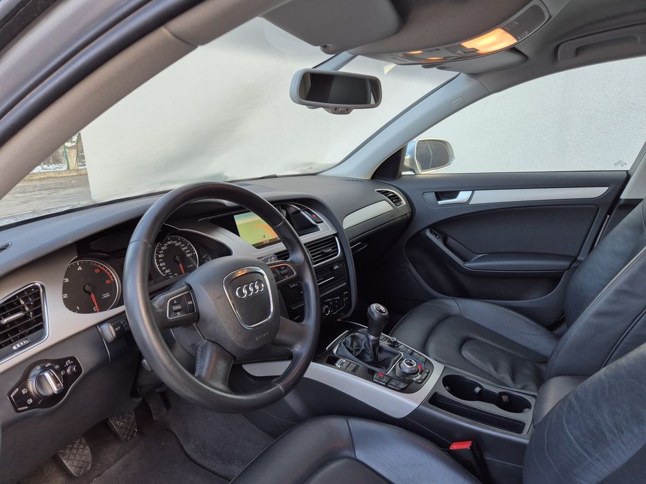 Audi A4 2.0 Tdi  Ledy Xenon Skóry Grzane Navi Parktronik Hak  2010