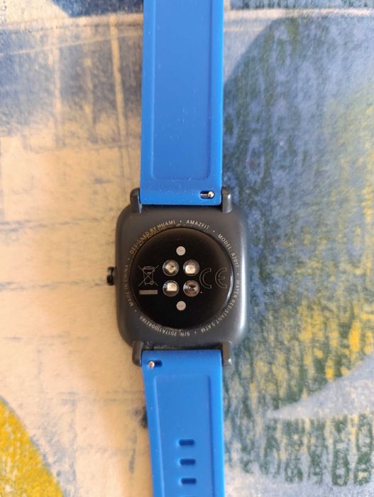 Смарт-годинник Amazfit Bip U, стан 9 з 10, все працює ідеально