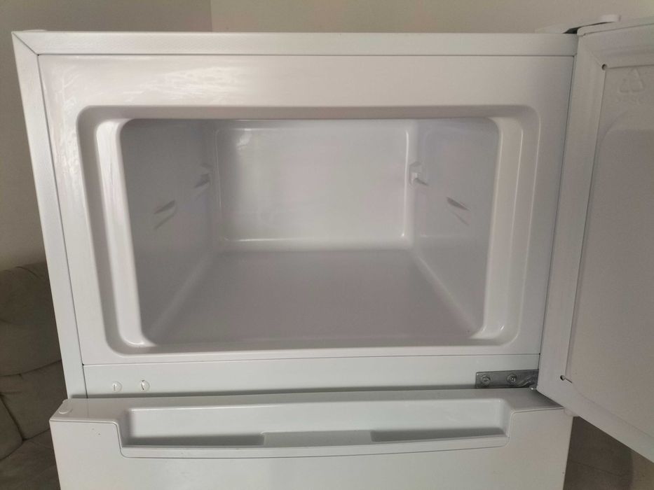 Frigorífico Combinado Kunft Pouco Uso