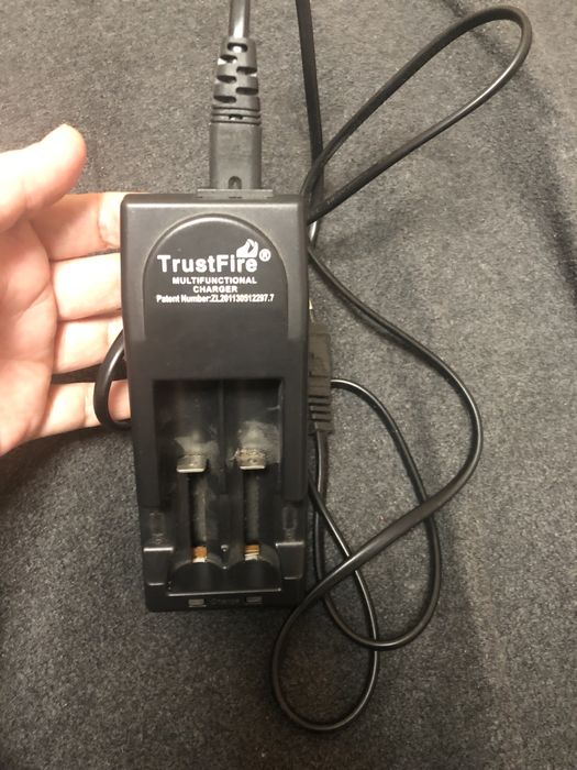 Зарядное устройство Trustfire
