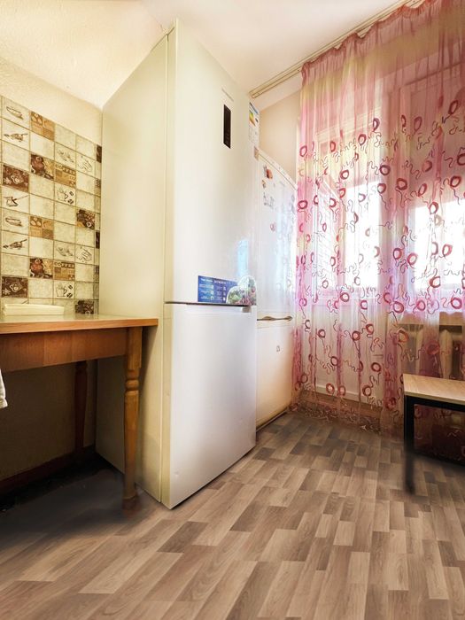 Новый хостел (койко-место) метро Печерская, Hostel/общежитие центр