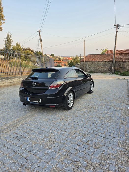 Opel Astra H GTC 1.7CDTI