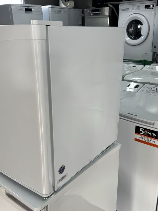 Kostka  Mini  lodówka Severin  Ks9827  biała