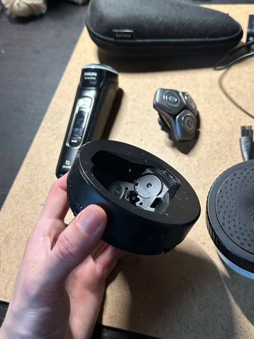 Бритва Philips Series 9000