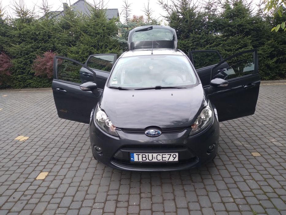 Ford fiesta z gazem 1.25 82km.