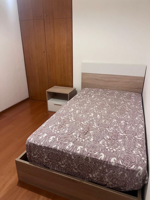 Cama de solteiro moderna + Colchão ortopédico