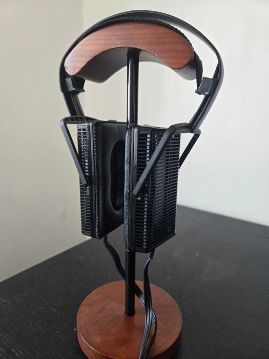 Auscultadores STAX SR-L300 com energizer SRM-252