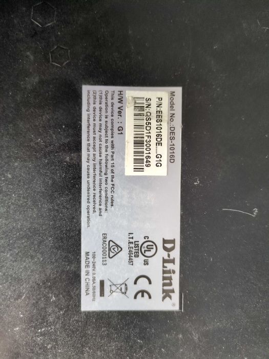 Switch 16 portas 100Mbps D-Link DES-1016D
