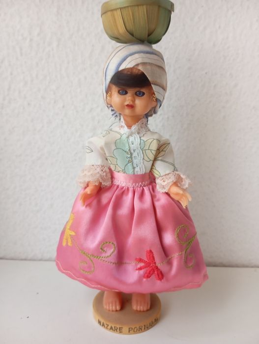 Boneca da Nazaré 7 saias