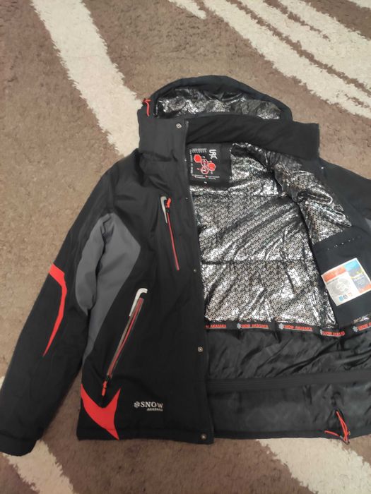 Продам зимову куртку на хлопця,підлітка