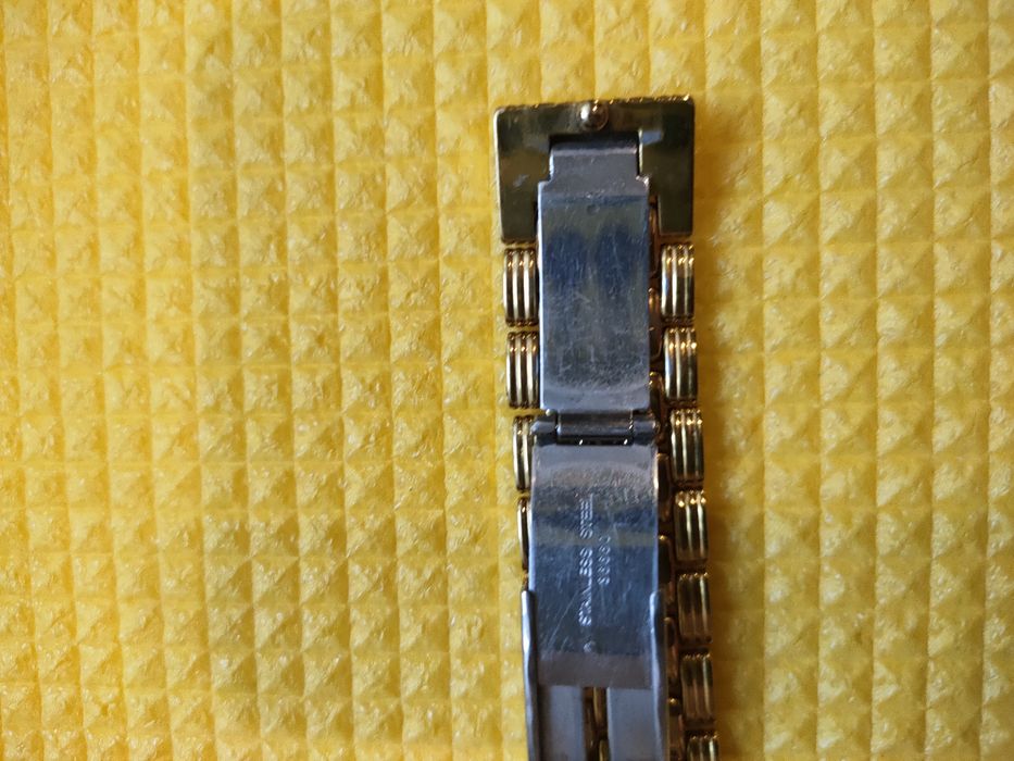 Продам кварцевые часы Longines