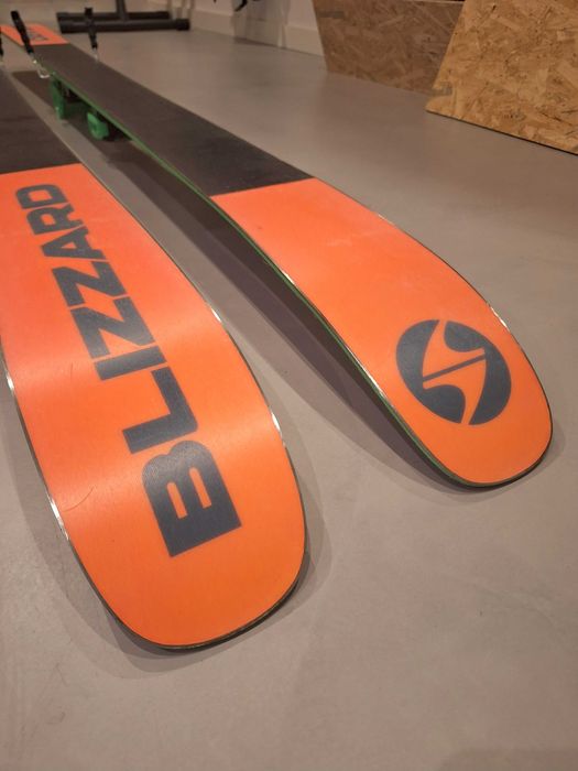 Skis Blizzard Rustler 9