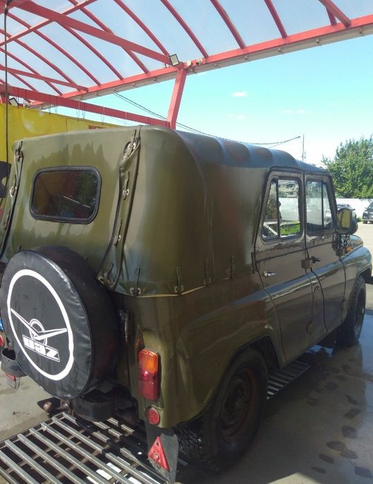 Автомобиль "УАЗ" - 31512