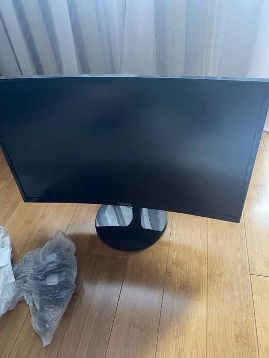 Монітор samsung c24f390