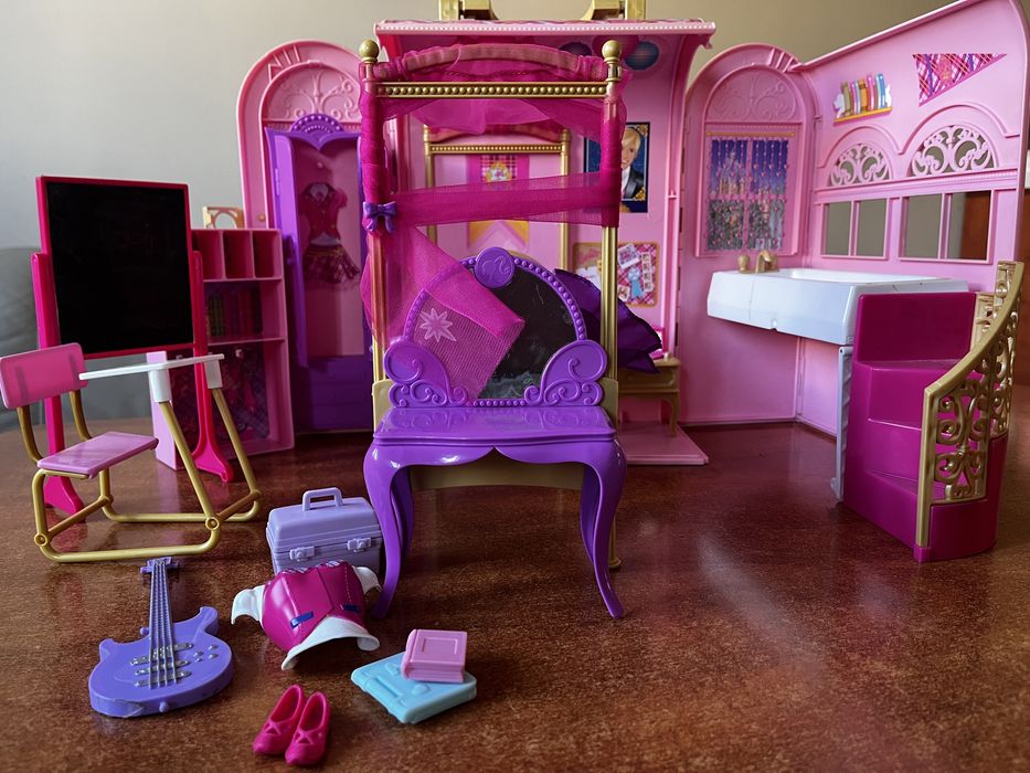zestaw BARBIE - Akademia Księżniczek