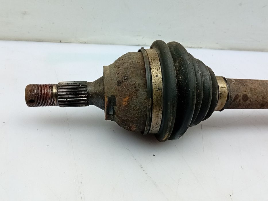 Transmissão frente esquerda PEUGEOT 5008 I (0U_, 0E_)