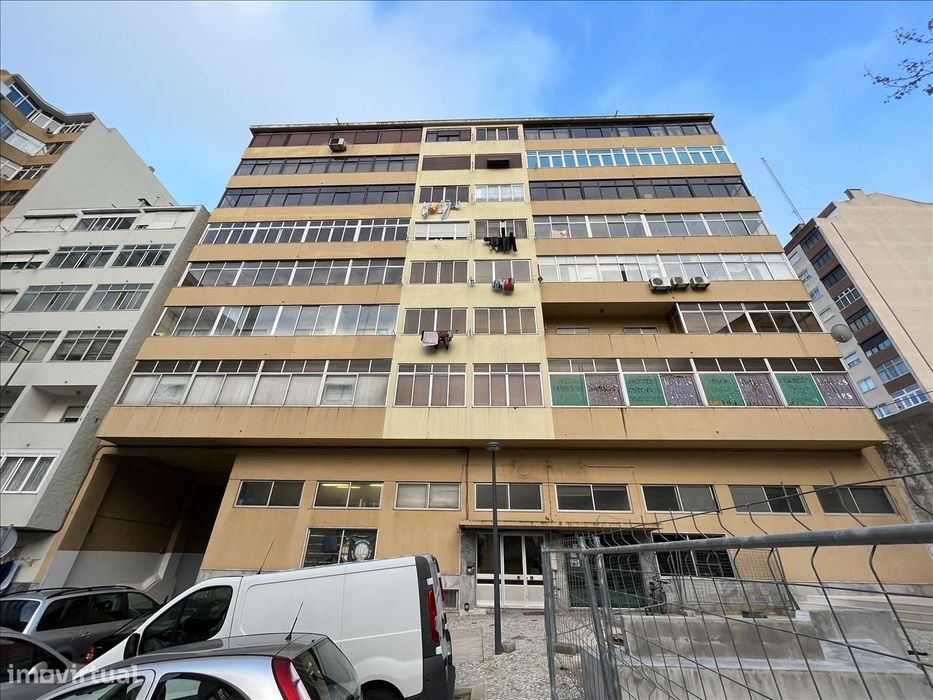 T2 Apartment in Sintra, Agualva