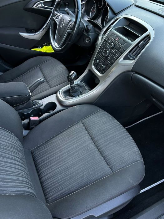 Opel Astra 2012 Nacional