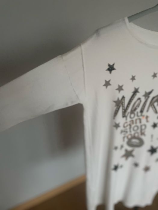 Sweter damski biały dłuższy,  gwiazdki cekiny uniwersalny Glam Amour