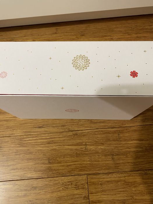 Shiseido pudełko na kosmetyki na prezent