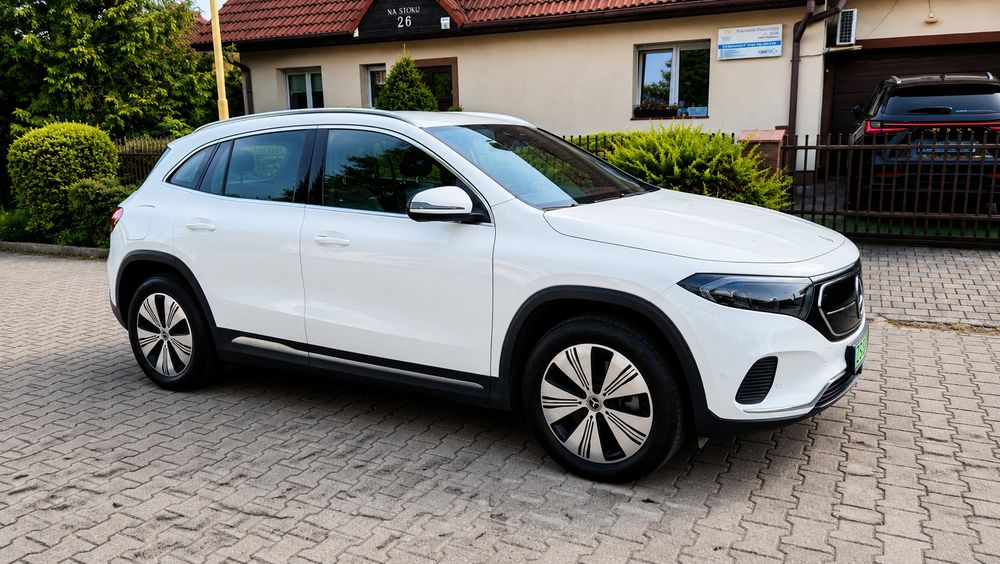 Mercedes EQA 300 4MATIC
