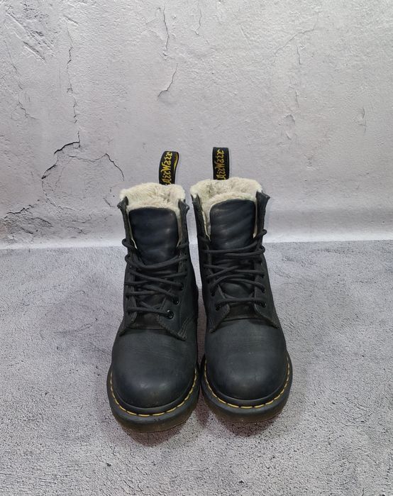 Ботинки Dr. Martens Serena с мехом кожаные женские высокие кроссовки