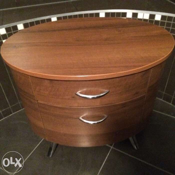 Szafka , nakastlik , pomicnik