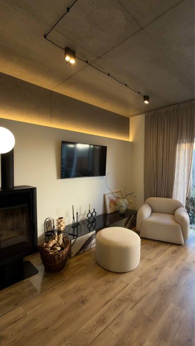 Оренда котеджу в Зубрі