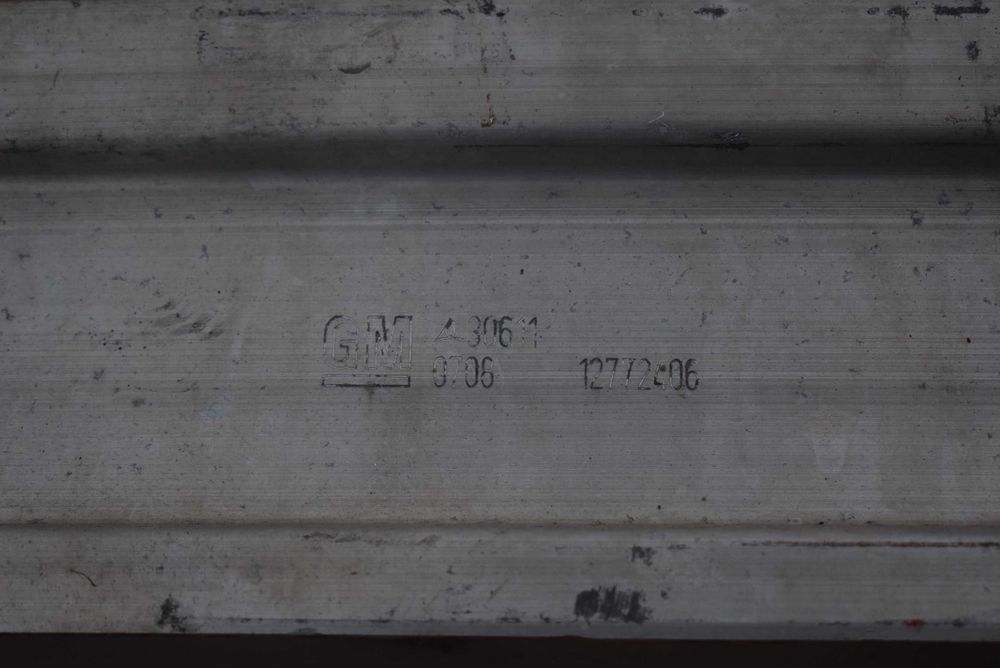 CHEVROLET MALIBU LTZ 2012r .belka zderzaka tył tylnego