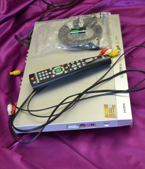 Караоке DVD плеер BBK (DV) 718 SI Silver