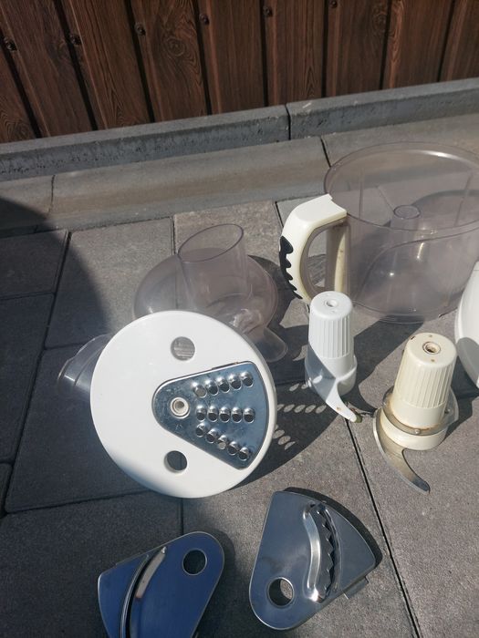 Кухонний комбайн соковижималка