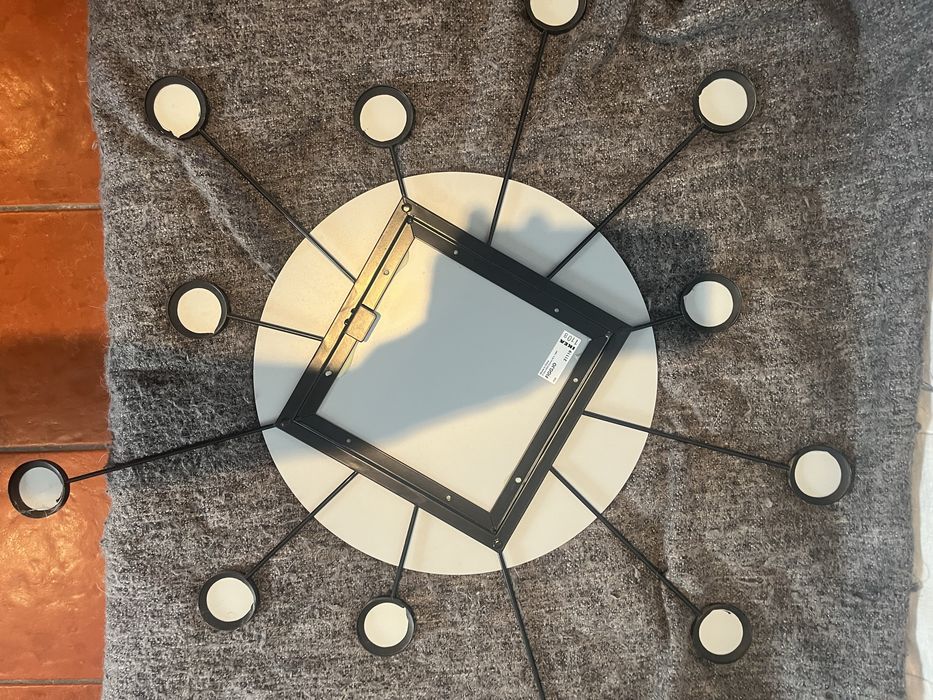 Espelho de Parede Moderno / Design Sunburst em Metal Preto