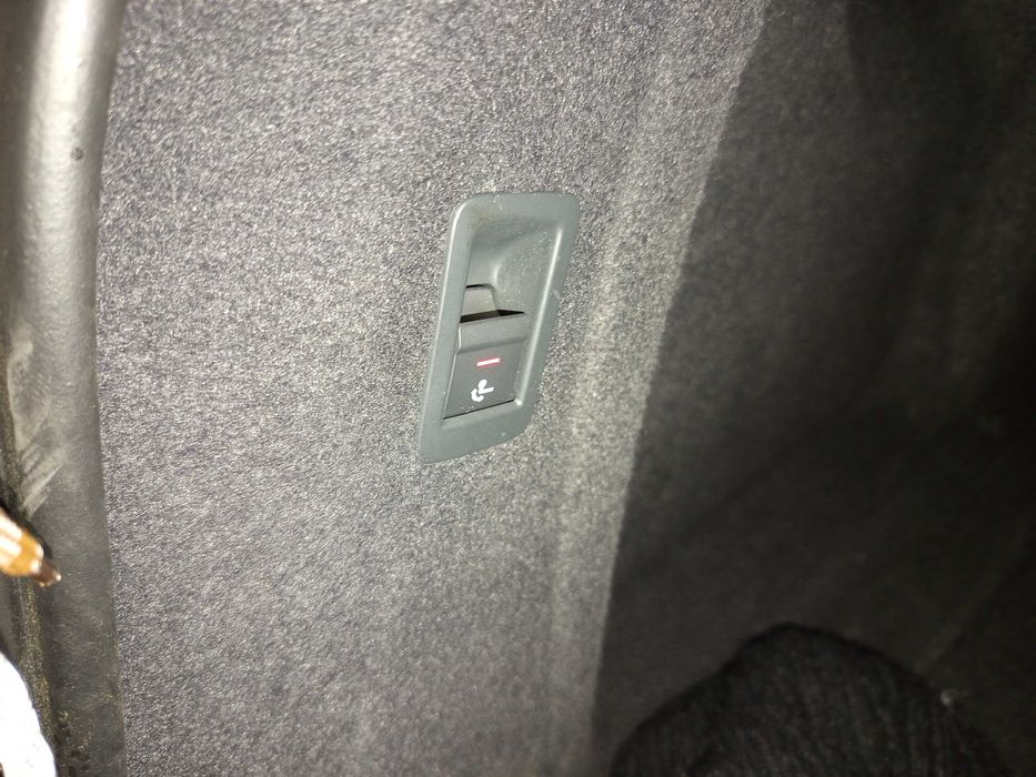 Audi A4 B9 lift 2.0 TDI, el.klapa, el.hak, led stan bardzo dobry