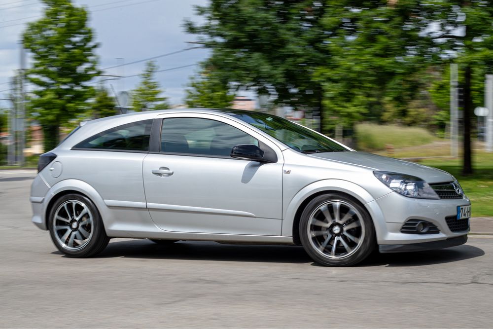Opel Astra H GTC 1.7 110cv