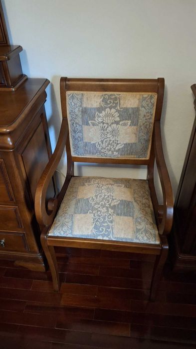 Moveis de quarto em madeira maciça