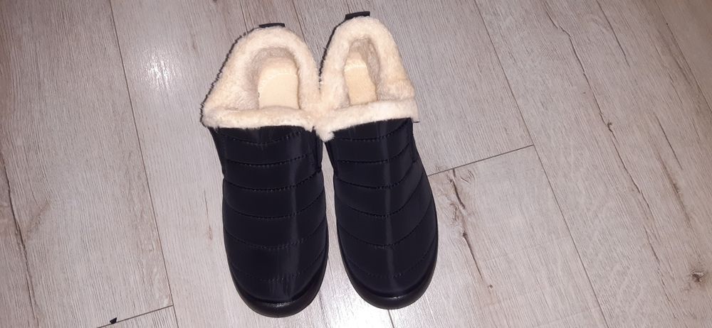 Ciepłe buty nowe damskie 38 r