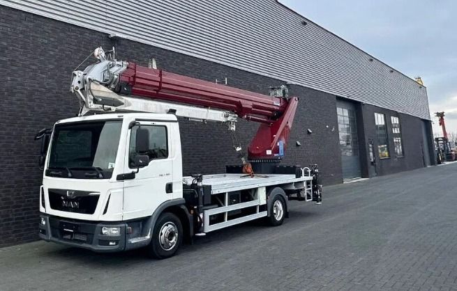 Żuraw MOBLINY samojezdny dekarski DŹWIG budowlany BÖCKER AK 37/4000