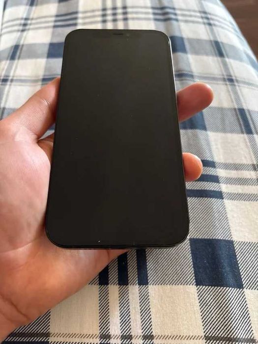 iPhone 12 128GB Preto