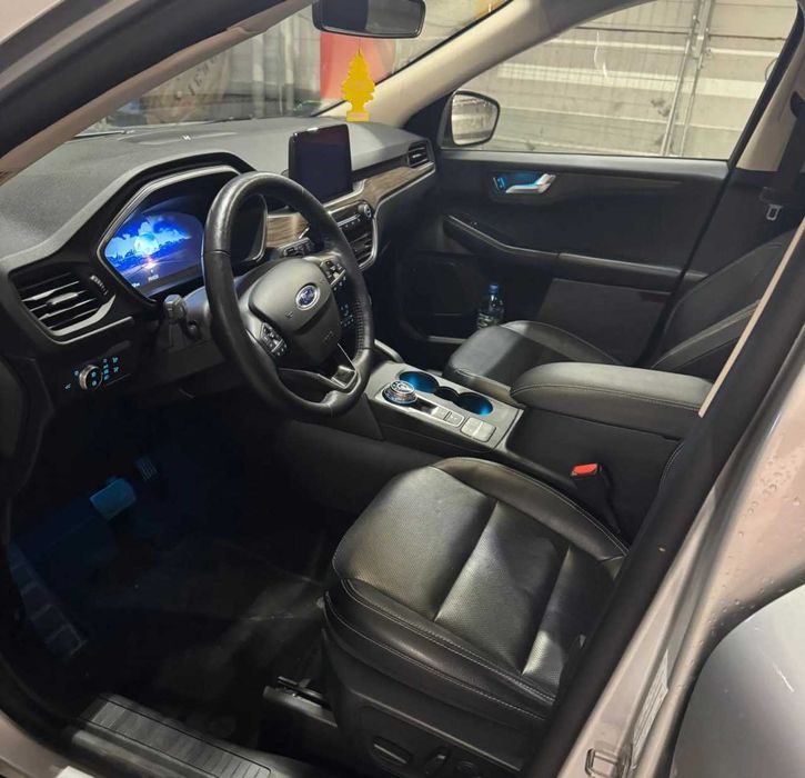 Ford Escape 2021 можна с ДПВ