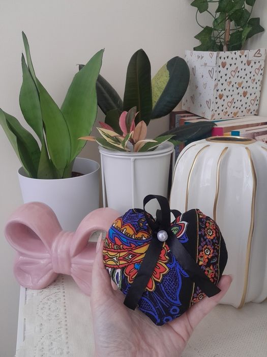 Zawieszka Serduszko styl folkowy, boho, etno, kwiaty, koronka