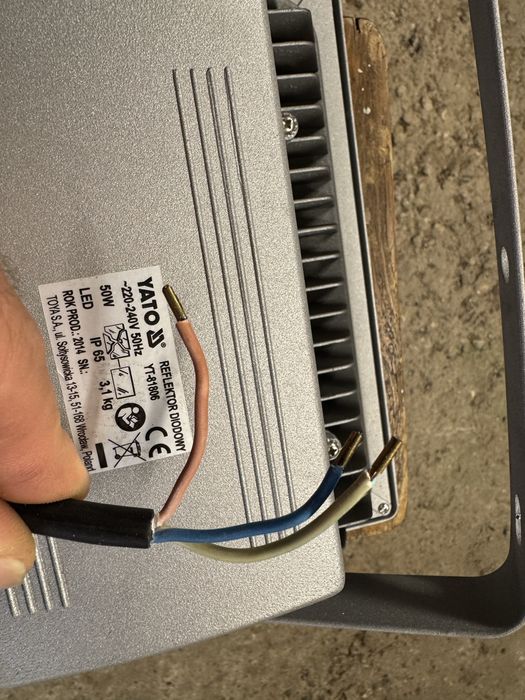 Halogen lampa nowa led yato yt-81806