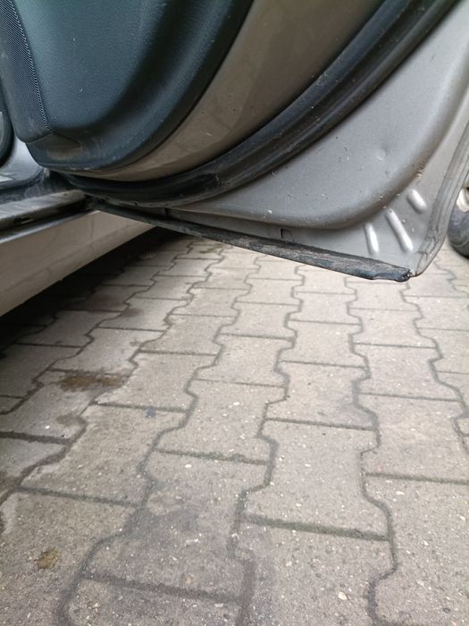 Mercedes 203 kombi lift drzwi prawe lewe przód tył.
