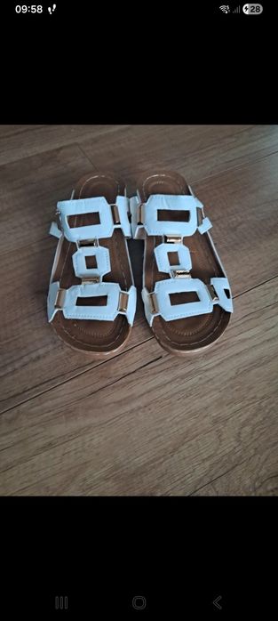 Klapki damskie letnie